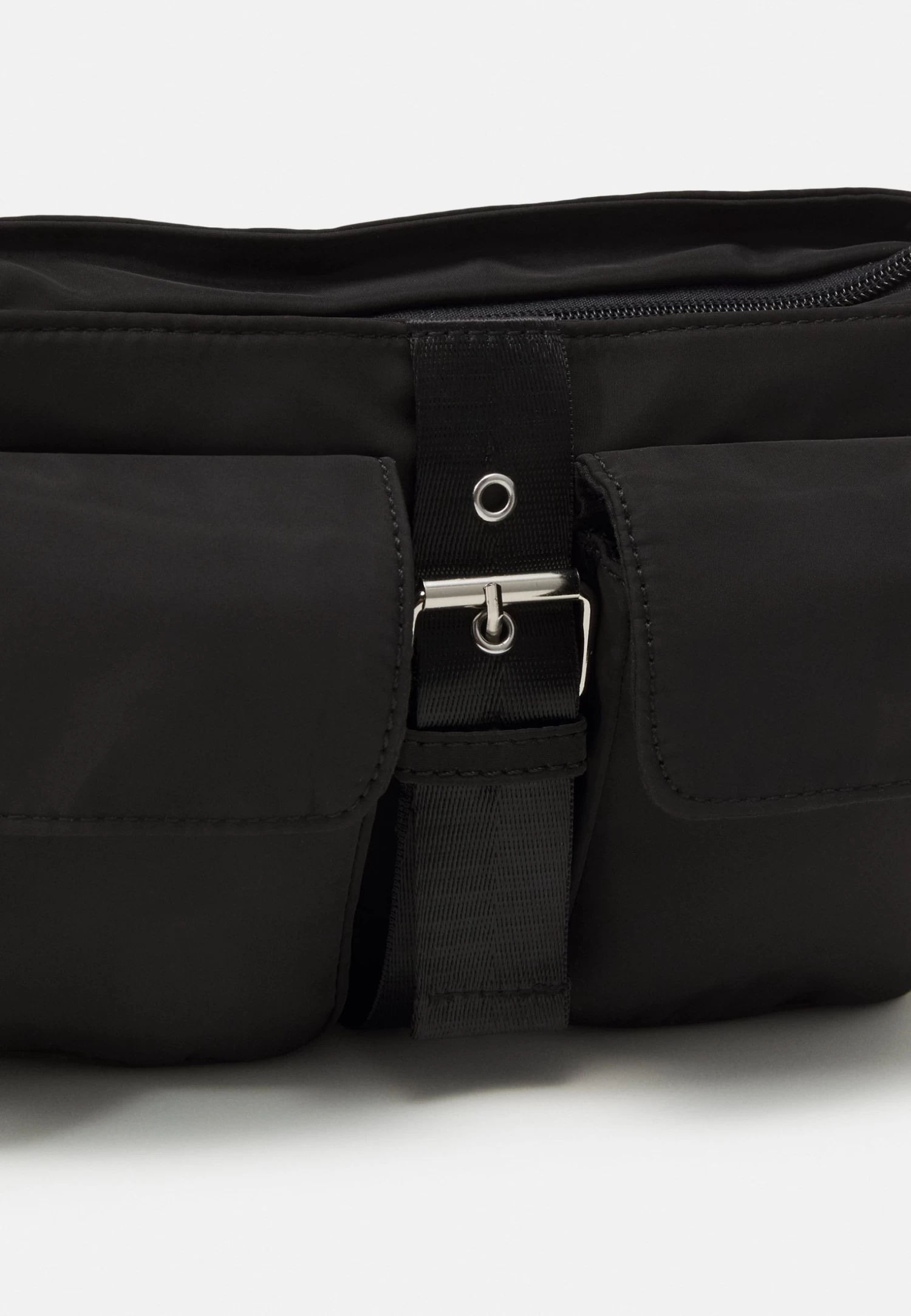 Even&Odd Across Body Bag - Black 4 Even&Odd Across Body Bag - Black - Image 4