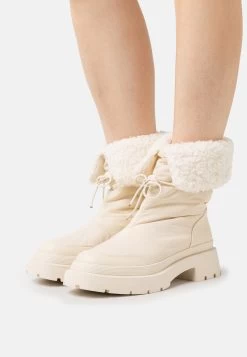 Winter Boot - Classic Ankle Boots