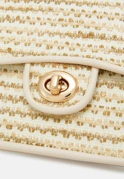 Even&Odd Across Body Bag - Beige 11 Even&Odd Across Body Bag - Beige -Even&Odd 1c5f8498384648cc89ad4e8e5200d4e6