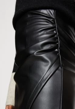 Even&Odd Shorts - Black -Even&Odd 5138f5cd0b5b4b908c9945f5d6a0b8f9