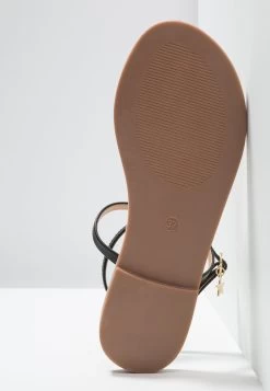 Even&Odd T-Bar Sandals - Black -Even&Odd 7ccd386961d84b9ab690a90db4141eca