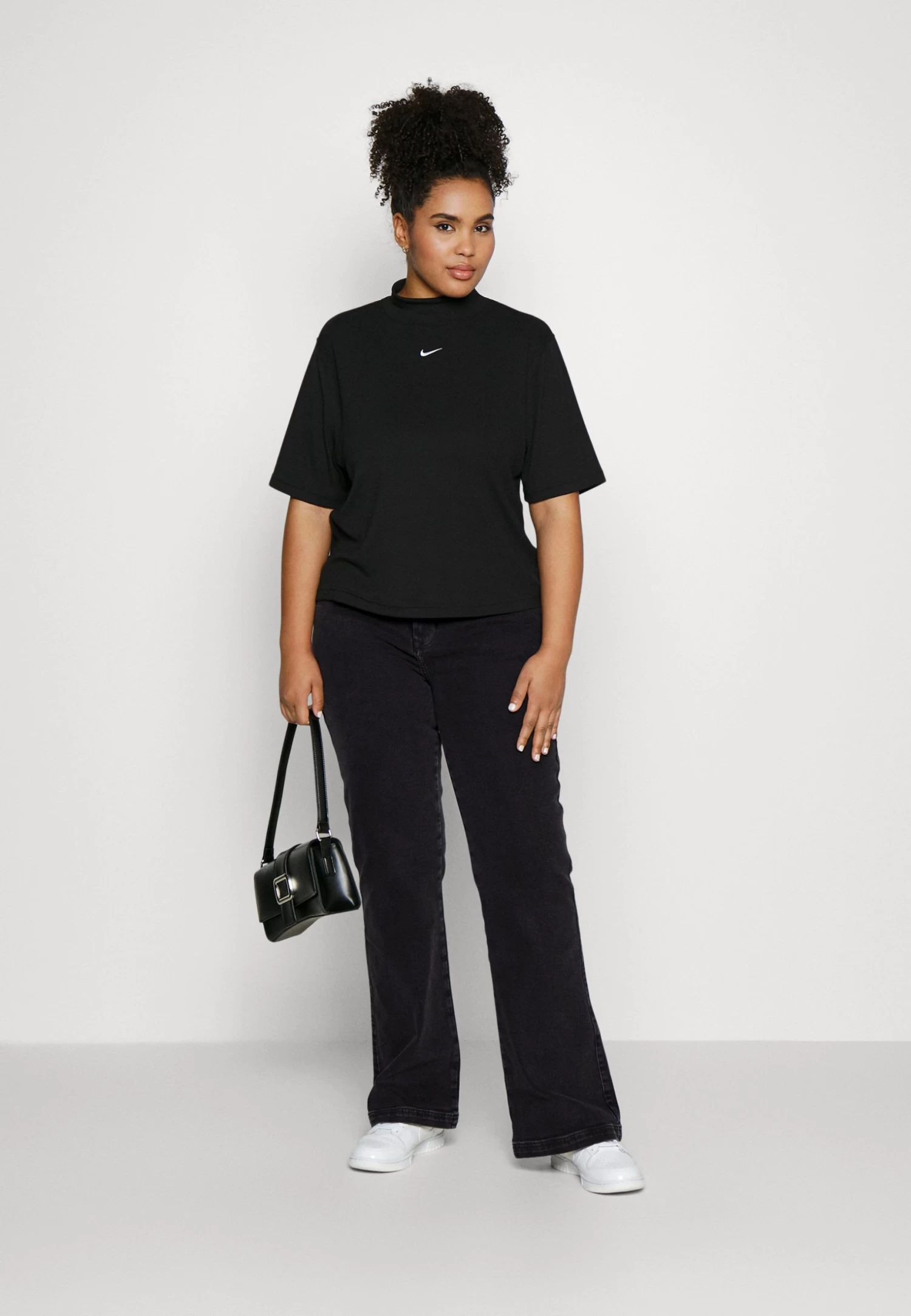 Young Washed Clean Kick Flare- Bootcut Jeans - Black Denim 2 Young Washed Clean Kick Flare- Bootcut Jeans - Black Denim - Image 2