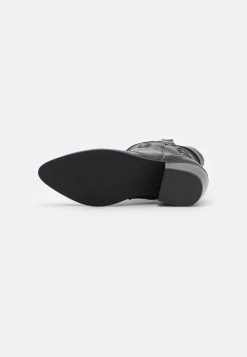 Even&Odd Cowboy/Biker Ankle Boot - Black -Even&Odd a34464b27b5d4da0bb817335c7909c28