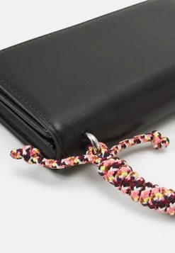 Even&Odd Phone Case - Black -Even&Odd afdb1c62e7324581b1db61237d7d6ffe