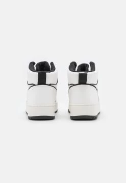 Even&Odd High-Top Trainers - White/Black -Even&Odd c4d6a5bd18214700aee907c1140b8faa