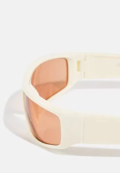 Even&Odd Sunglasses -Off-White -Even&Odd c611245fca594cc9b609eca3973d754a