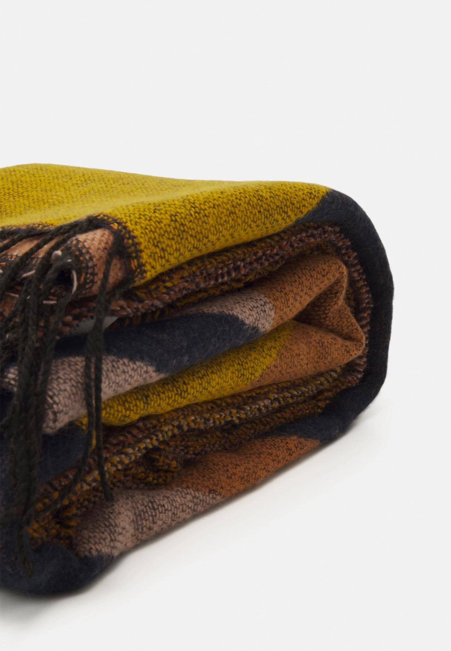 Even&Odd Scarf - Mustard Yellow/Orange 2 Even&Odd Scarf - Mustard Yellow/Orange - Image 2