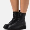 Lace-Up Ankle Boots - Black