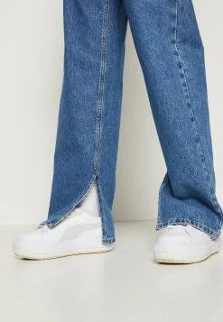 Even&Odd Straight Leg Jeans - Light Blue Denim -Even&Odd d09f2f5ecbfb4f71bc11cd0969d1bb03