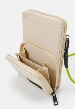 Even&Odd Phone Case -Beige -Even&Odd d787616da88f4b969dfa363a482a4c0d