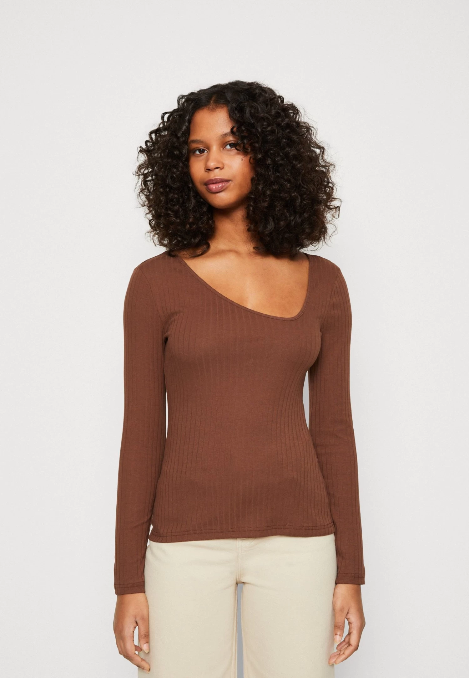 Even&Odd Long Sleeved Top - Dark Brown 1 Even&Odd Long Sleeved Top - Dark Brown