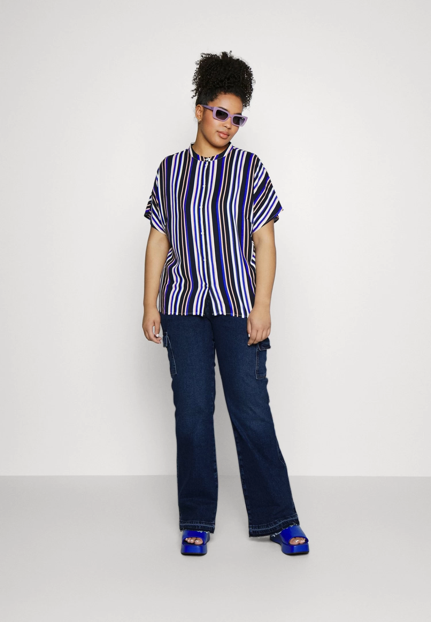 Bootcut Jeans - Bootcut Jeans 2 Bootcut Jeans - Bootcut Jeans - Image 2