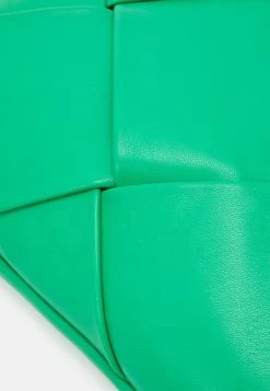 Even&Odd Clutch - Green 7 Even&Odd Clutch - Green -Even&Odd eaa92b162def484f8c4c1bad9b4039ae